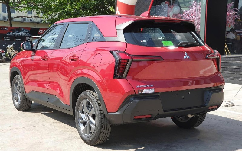 Mitsubishi Xforce GLX - Đuôi xe Xforce GLX