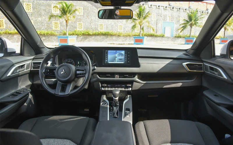 Mitsubishi Xforce GLX - Không gian nội thất Xforce GLX