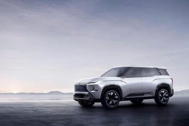 Mitsubishi DST Concept - Mitsubishi DST Concept 2025