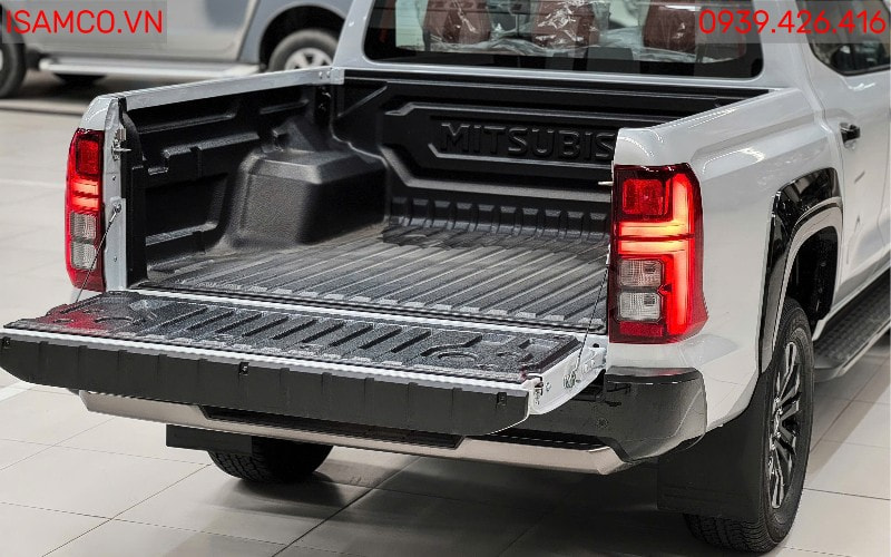 Mitsubishi Triton Premium - Mitsubishi Triton Premium