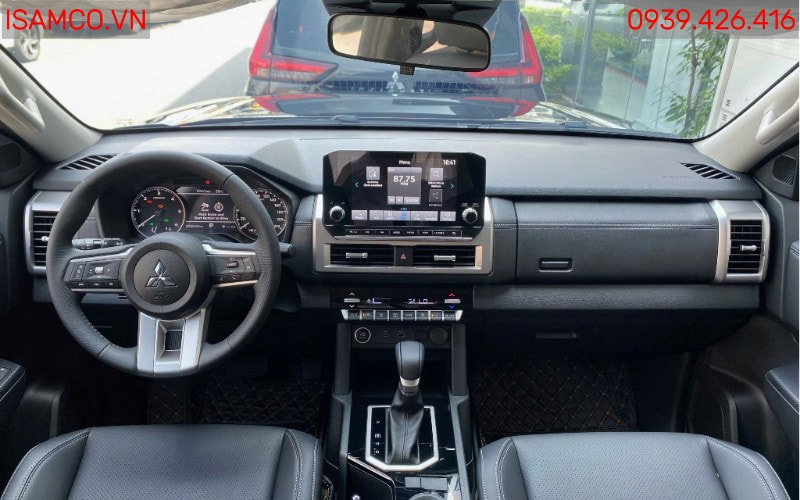 Mitsubishi Triton Premium - Triton Premium Nội thất