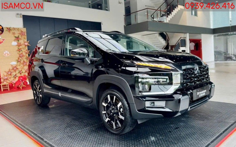 Mitsubishi Xpander Cross - Xpander cross màu đen