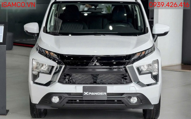 Mitsubishi Xpander AT Eco - Đầu xe của Xpander Eco