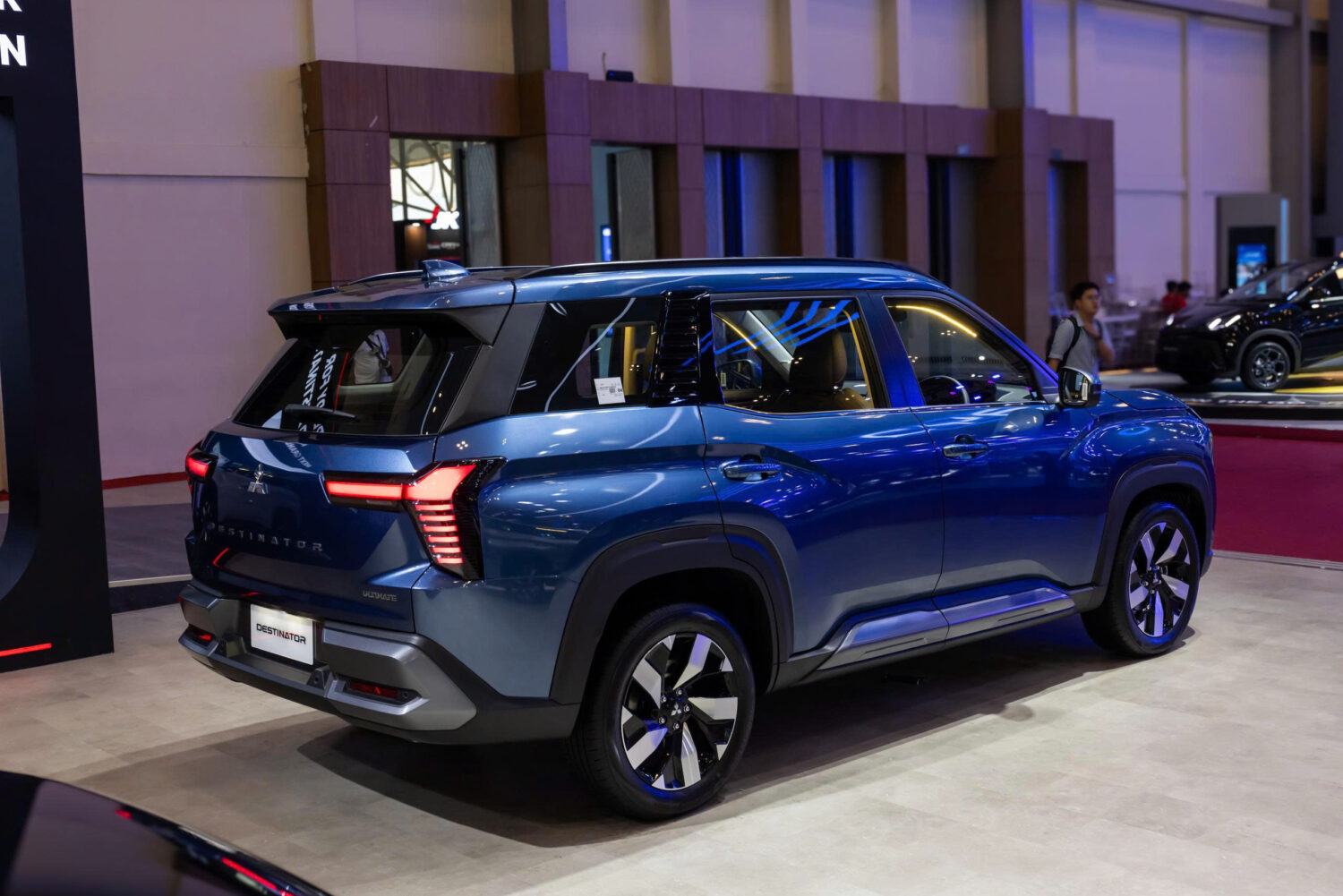 Kich thuoc than xe Mitsubishi Destinator