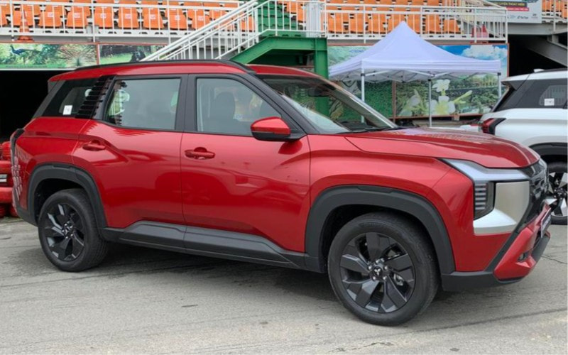 Destinator Premium - Ngoại thất xe Destinator Premium